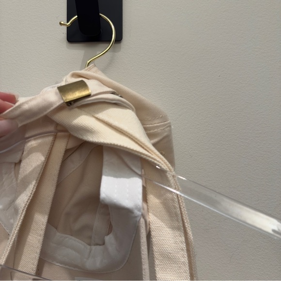 JSHealth 360 Cream Tote and Cap Set - Picture 4 of 7